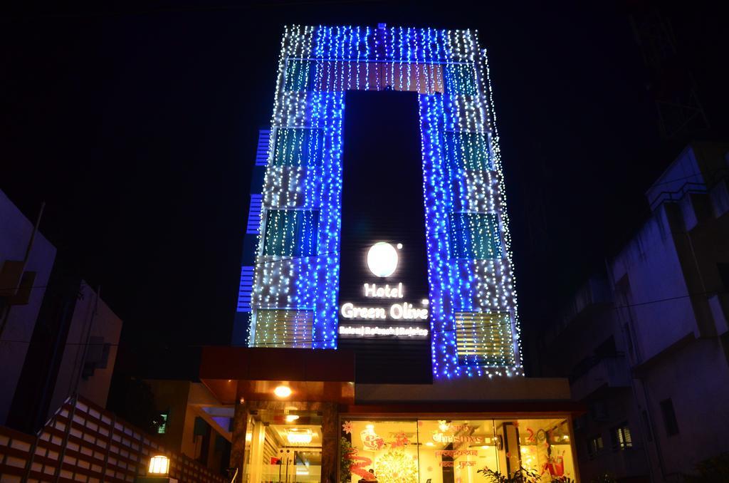 Hotel Green Olive Aurangabad  Buitenkant foto